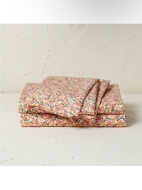 Floral Cotton Sheet Set in Peach, Yellow & Green Blossoms